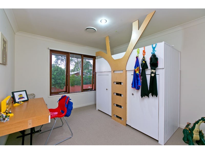 18 Edie Terrace, Wellington Point QLD 4160