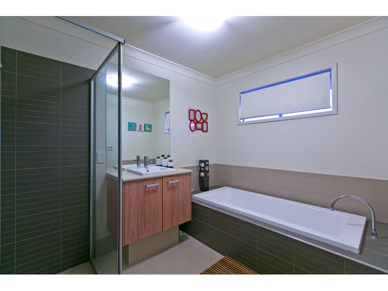 18 Edie Terrace, Wellington Point QLD 4160