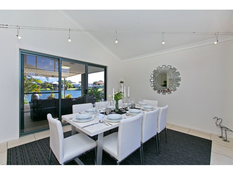 28 Helena Street, Wellington Point QLD 4160