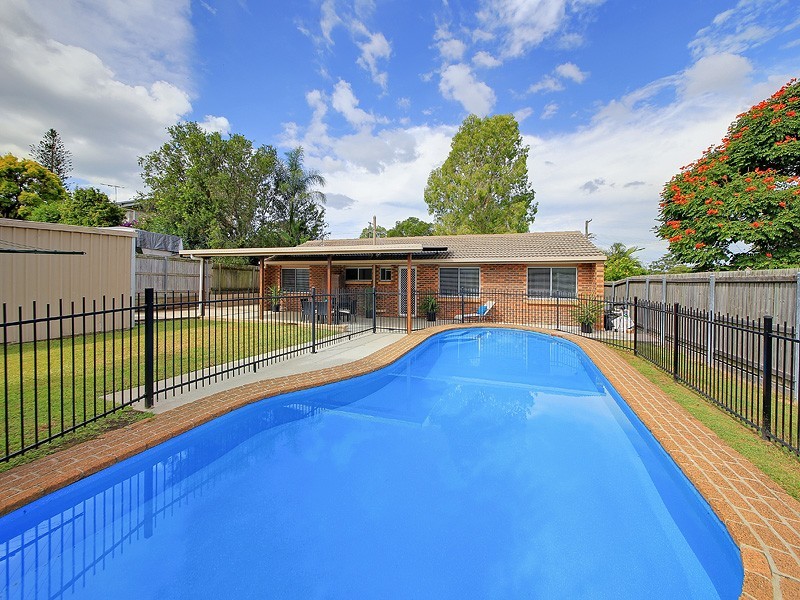 13 Moselle Drive, Thornlands QLD 4164