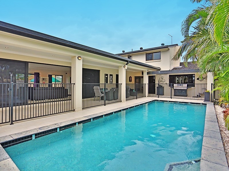 4 Agnes Street, Birkdale QLD 4159