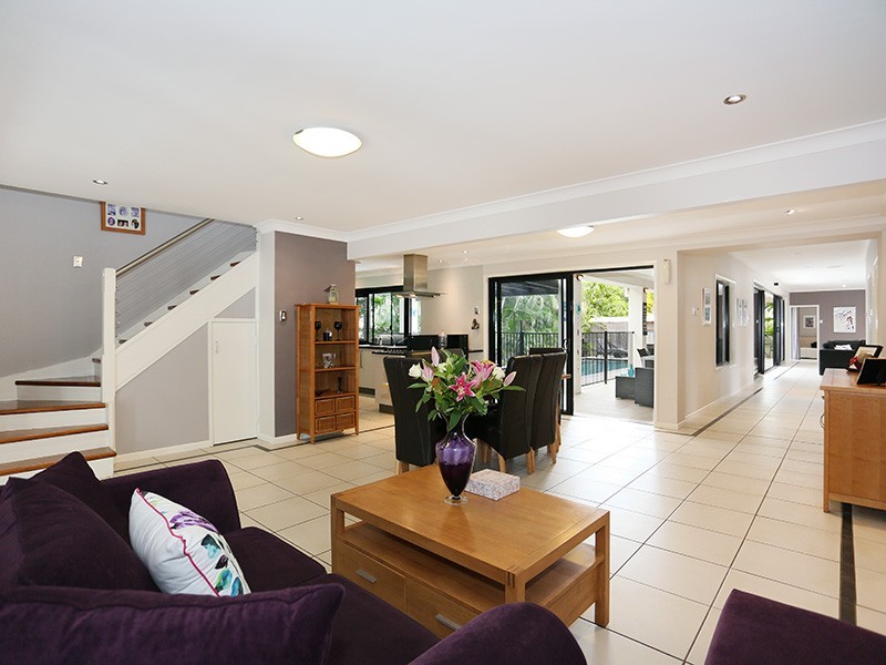 4 Agnes Street, Birkdale QLD 4159