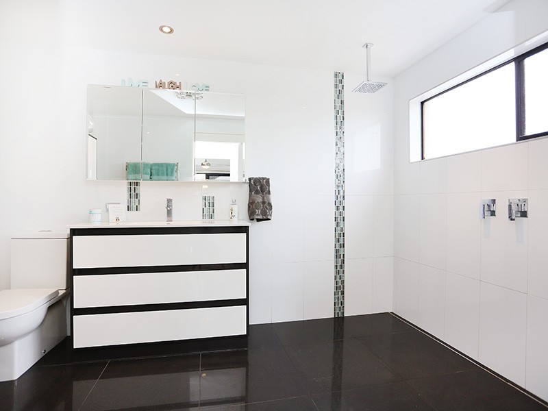 4 Agnes Street, Birkdale QLD 4159