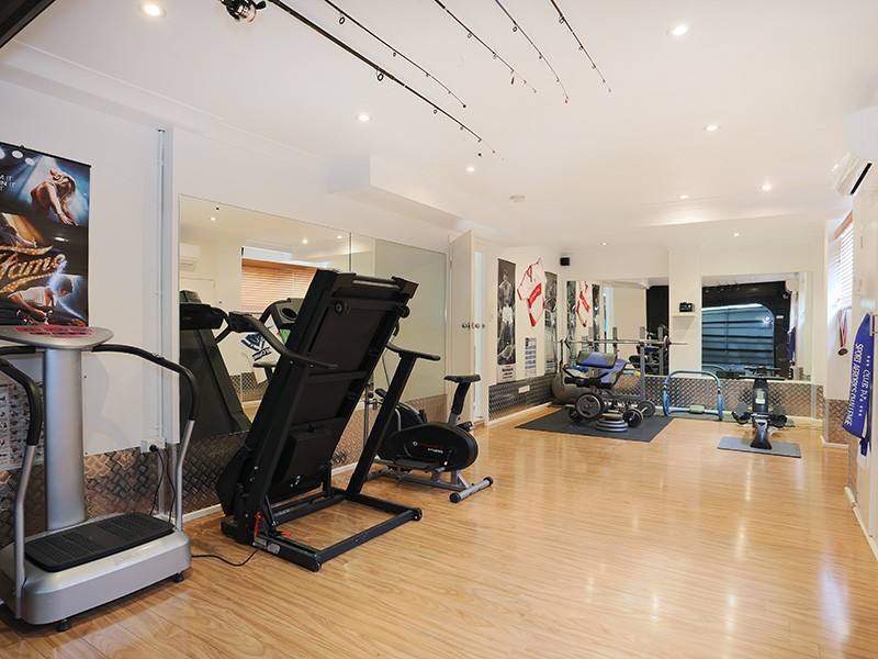 4 Agnes Street, Birkdale QLD 4159