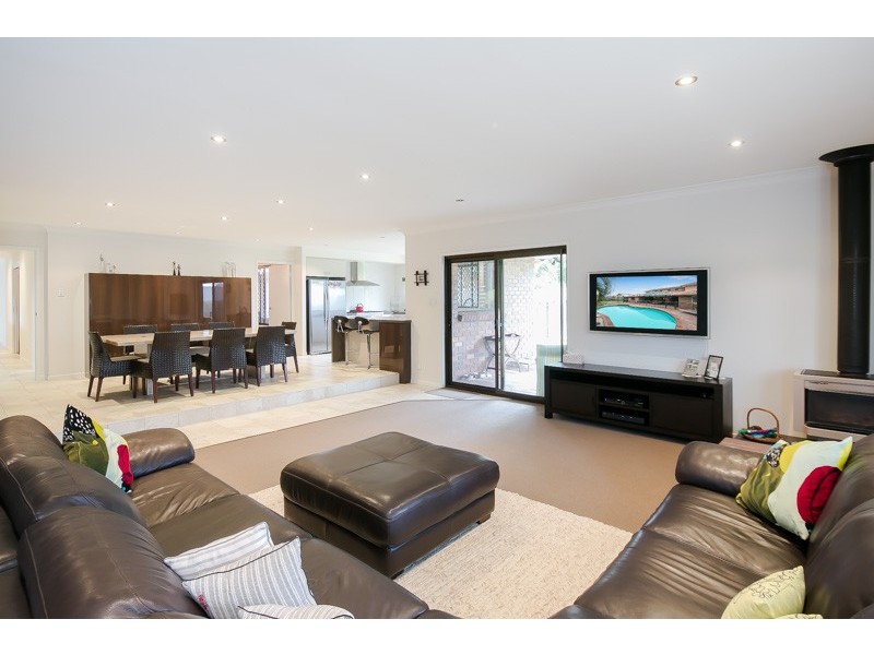 5 Shead Court, Carindale QLD 4152