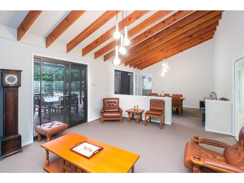 5 Shead Court, Carindale QLD 4152