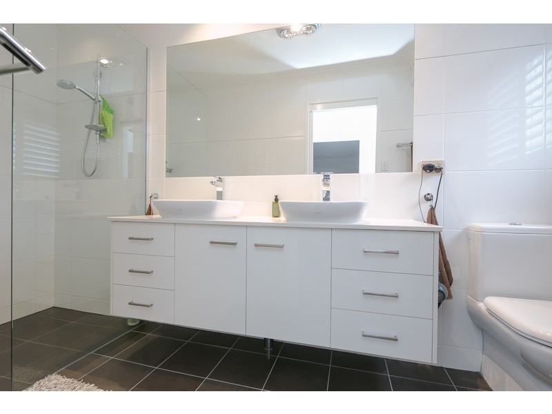 5 Shead Court, Carindale QLD 4152