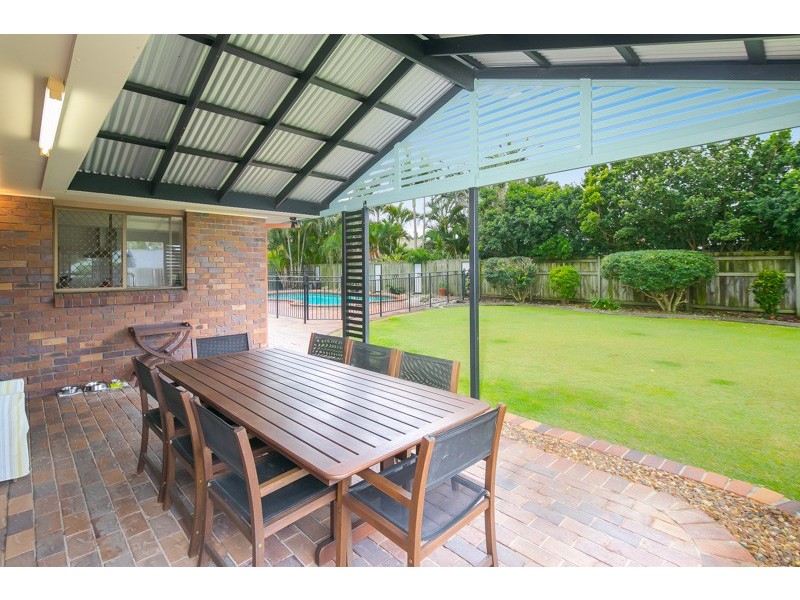 5 Shead Court, Carindale QLD 4152