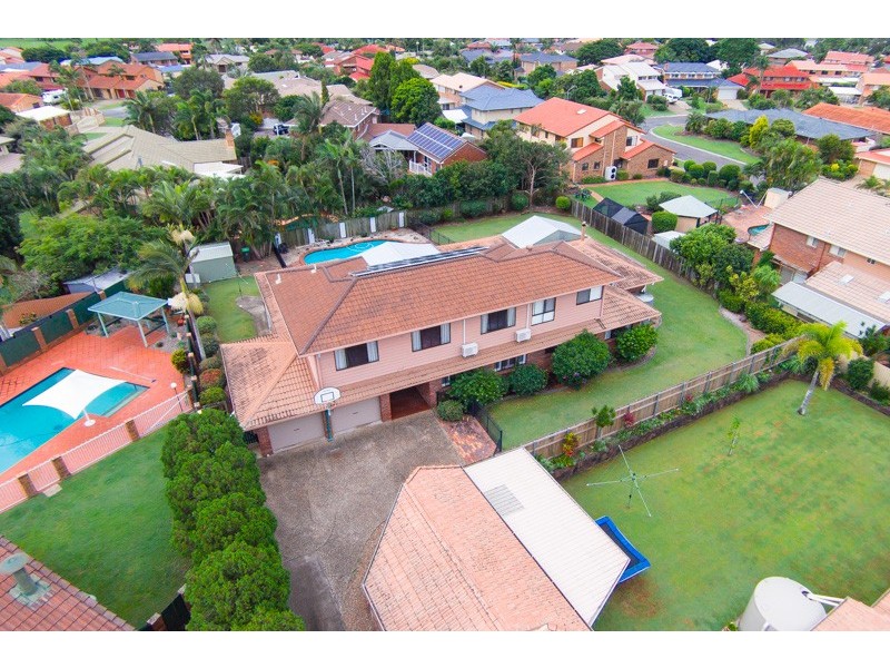 5 Shead Court, Carindale QLD 4152