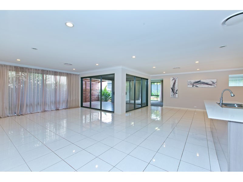 17 Celsa Street, Wellington Point QLD 4160