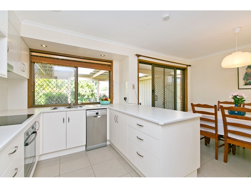 111 Crotona Road East, Alexandra Hills QLD 4161