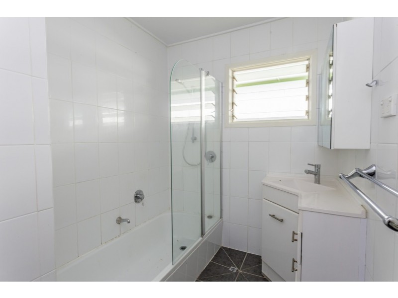 27 Jayben Street, Wynnum West QLD 4178