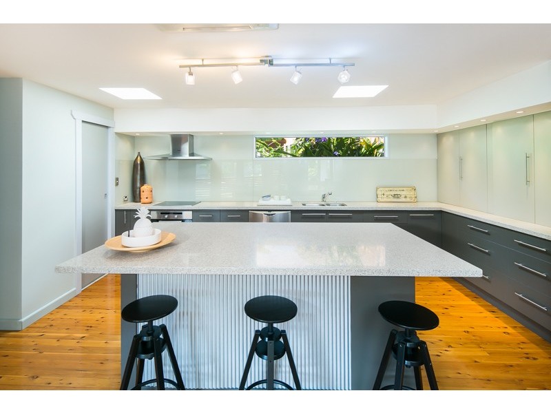 95 Passage Street, Cleveland QLD 4163