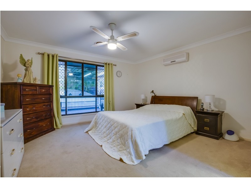7 Penzance Drive, Redland Bay QLD 4165