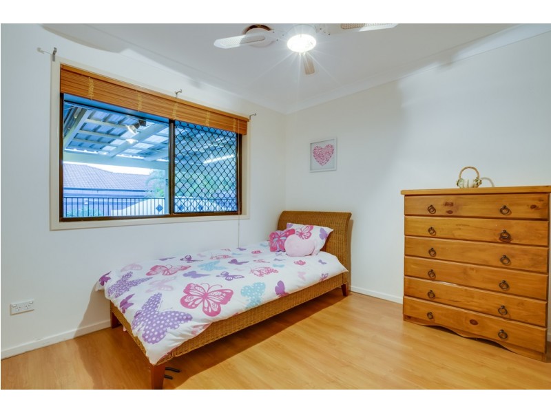 7 Penzance Drive, Redland Bay QLD 4165