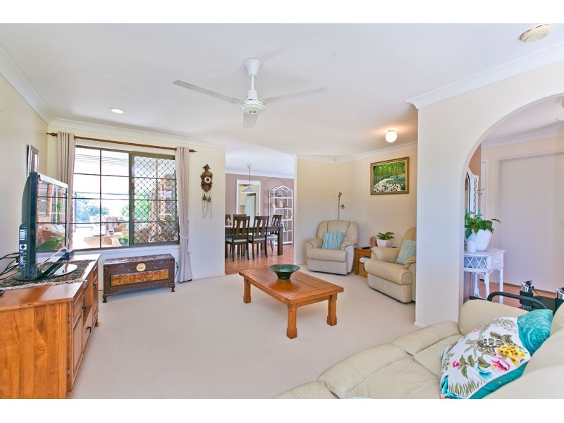 25 Chateau Street, Thornlands QLD 4164