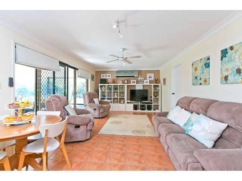 25 Chateau Street, Thornlands QLD 4164