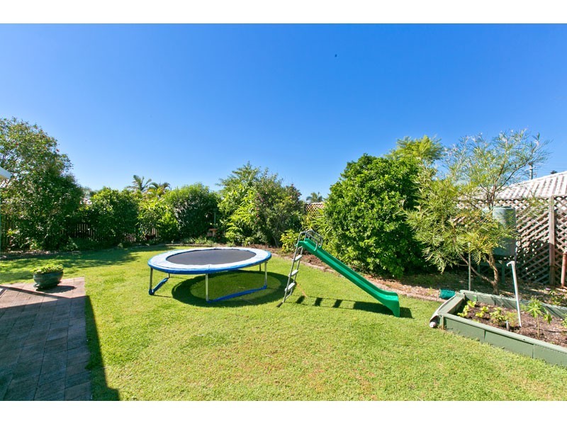 25 Chateau Street, Thornlands QLD 4164