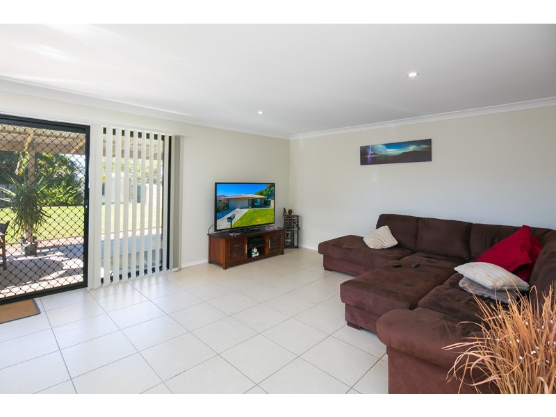 99 Link Road, Victoria Point QLD 4165