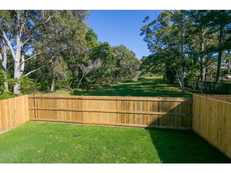 11a St Andrews Avenue, Birkdale QLD 4159