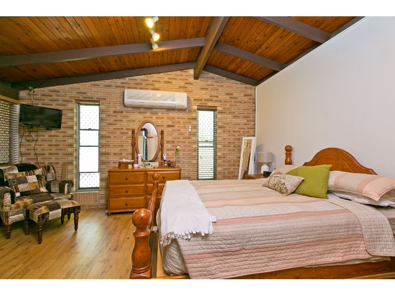 738 Old Cleveland Road East, Wellington Point QLD 4160