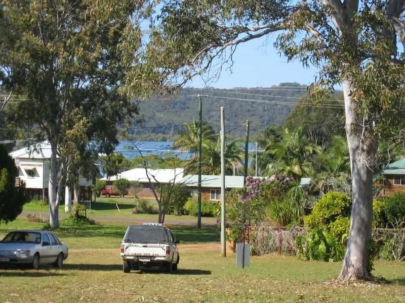 8 Stevenson Court, Russell Island QLD 4184