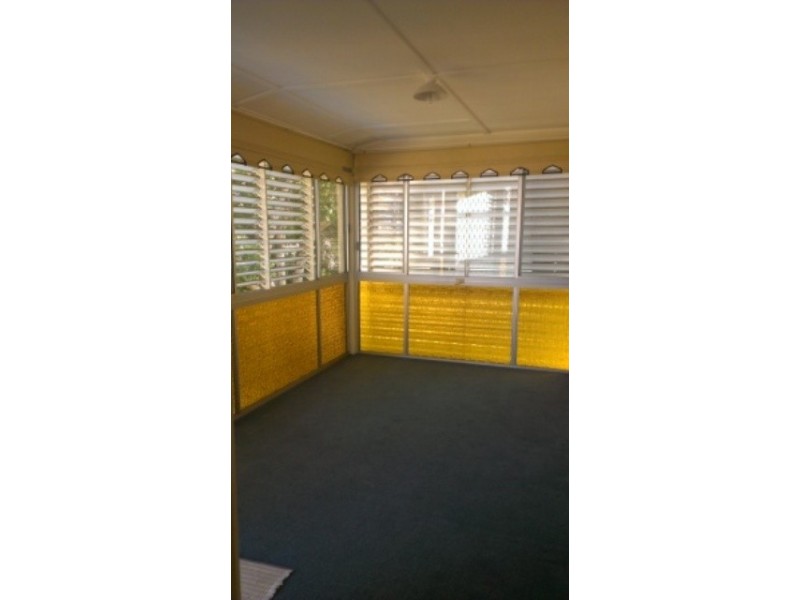 5 Claymeade Street, Wynnum QLD 4178