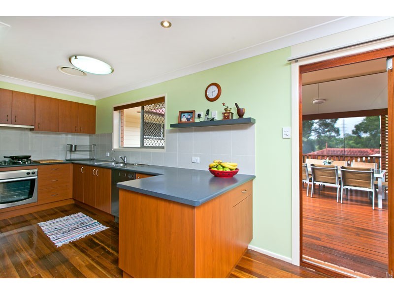 26 Holder Street, Wishart QLD 4122