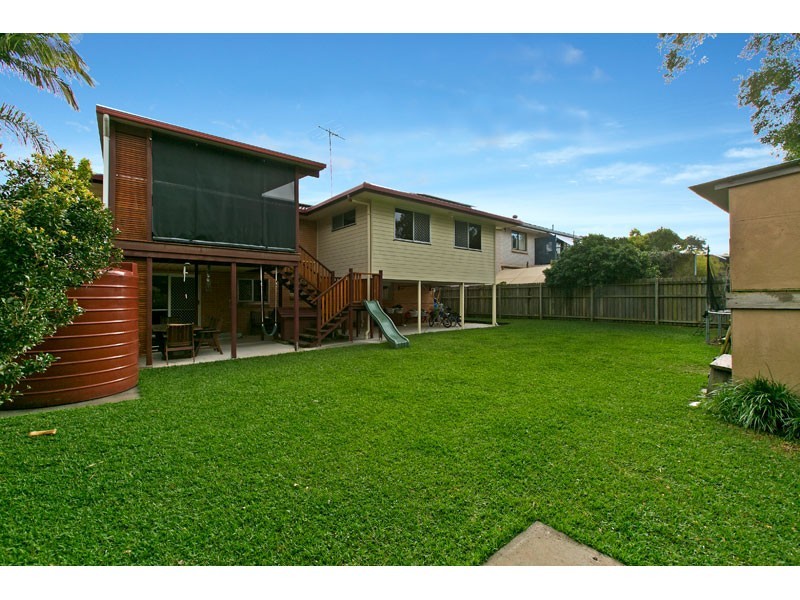 26 Holder Street, Wishart QLD 4122