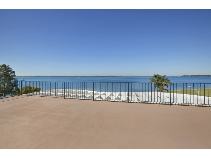 1 Haydon Court, Victoria Point QLD 4165
