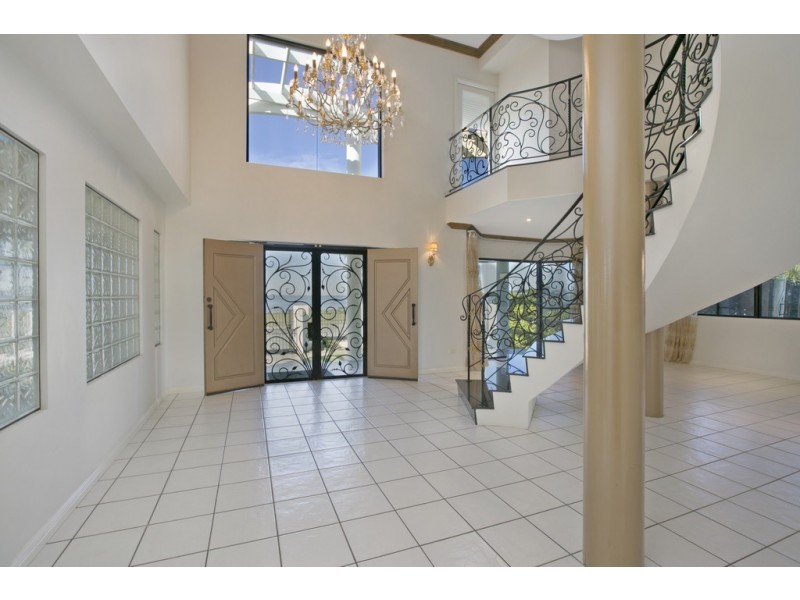 1 Haydon Court, Victoria Point QLD 4165