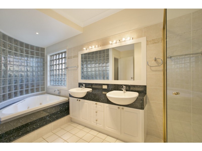 1 Haydon Court, Victoria Point QLD 4165