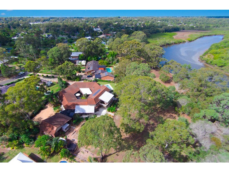 12 Whitehall Avenue, Birkdale QLD 4159