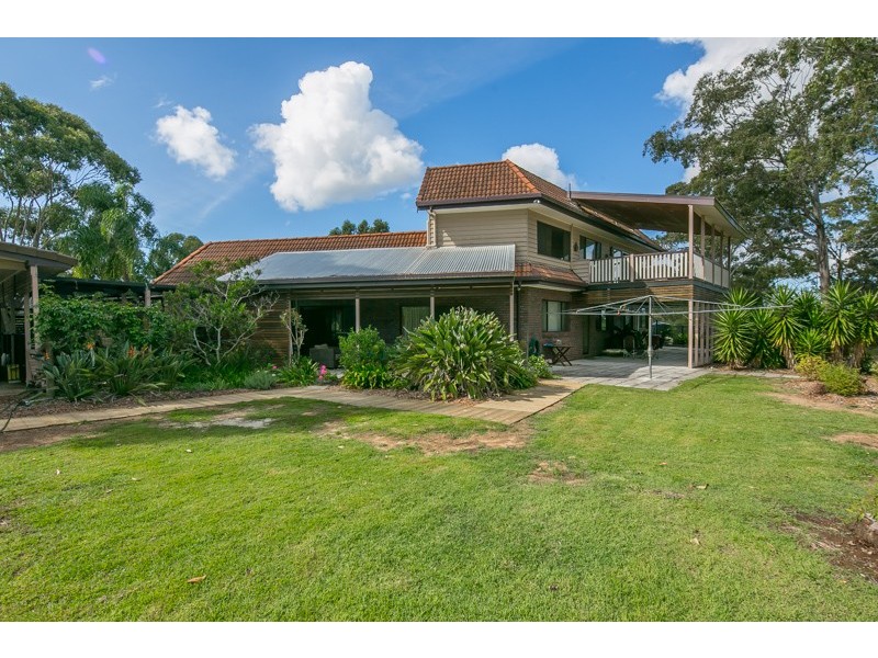 12 Whitehall Avenue, Birkdale QLD 4159