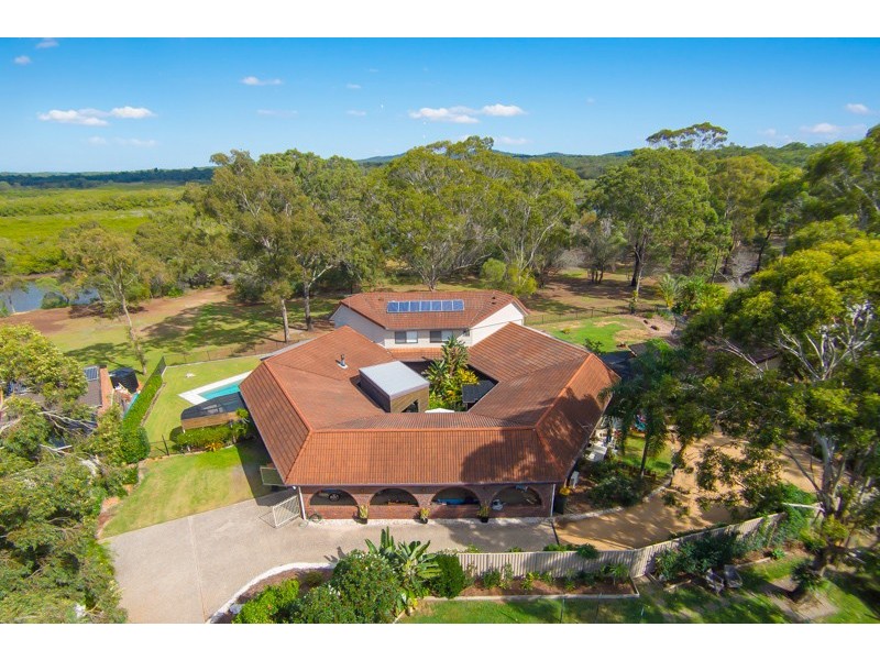 12 Whitehall Avenue, Birkdale QLD 4159