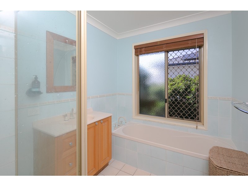 13 Isobell Ct, Wellington Point QLD 4160
