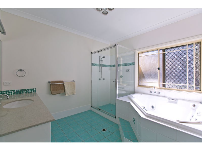 18 Korsman Drive, Thornlands QLD 4164