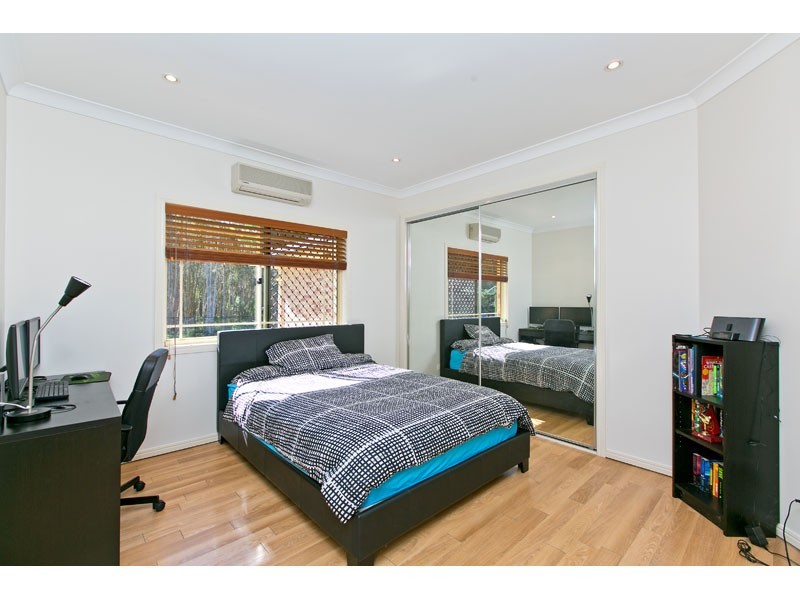 18 Korsman Drive, Thornlands QLD 4164