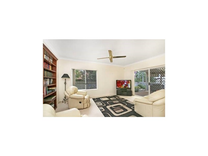 11 Cronin Drive, Wellington Point QLD 4160