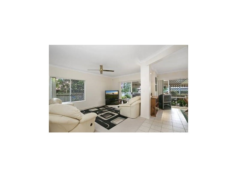 11 Cronin Drive, Wellington Point QLD 4160