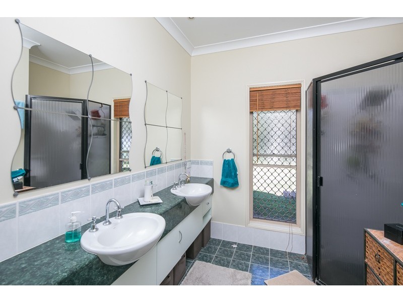 21 Thornton Drive, Thornlands QLD 4164