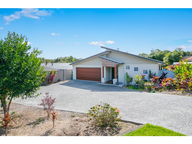 8 Lemongrove Road, Birkdale QLD 4159