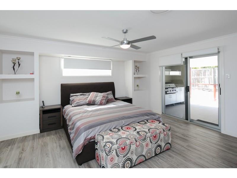 8 Lemongrove Road, Birkdale QLD 4159