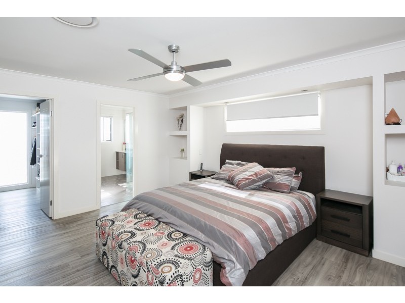 8 Lemongrove Road, Birkdale QLD 4159