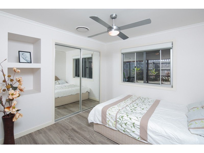 8 Lemongrove Road, Birkdale QLD 4159