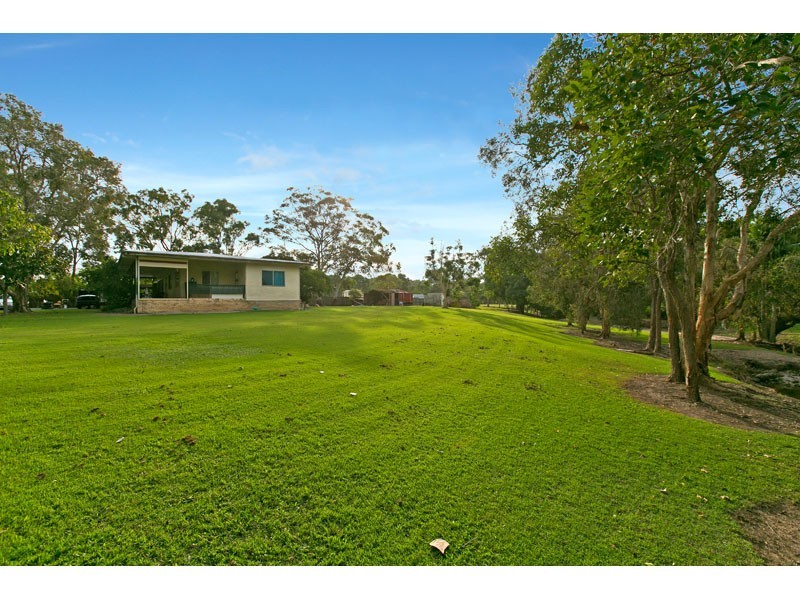 136 London Road, Belmont QLD 4153