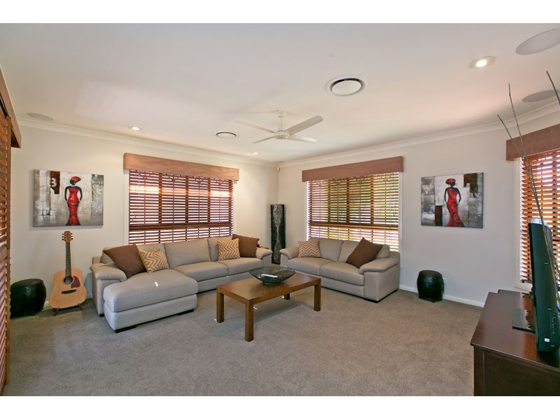 22 King Island Drive, Wellington Point QLD 4160