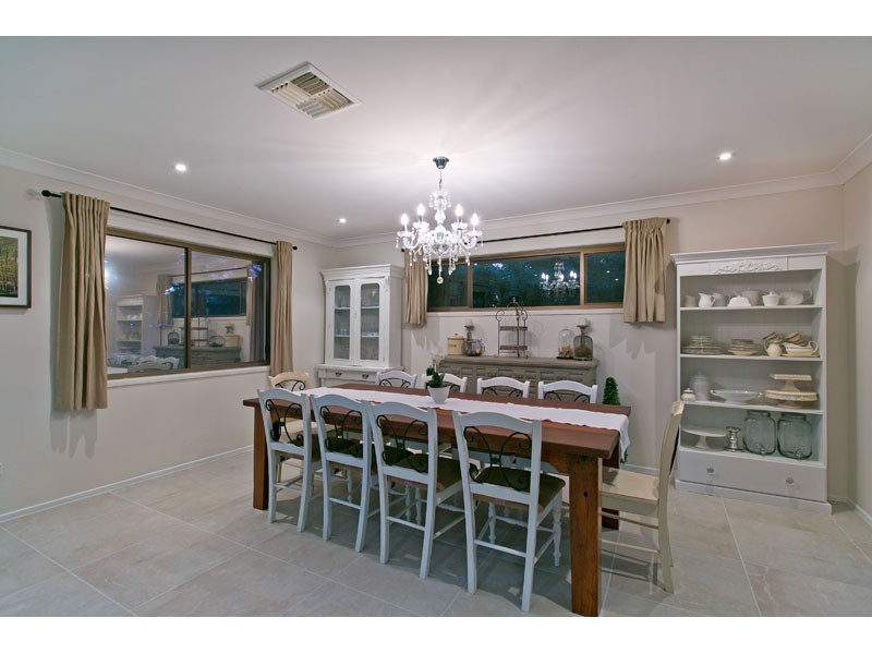 2 St James Road, Birkdale QLD 4159