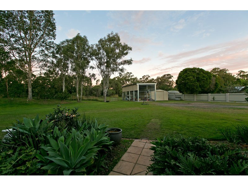 2 St James Road, Birkdale QLD 4159