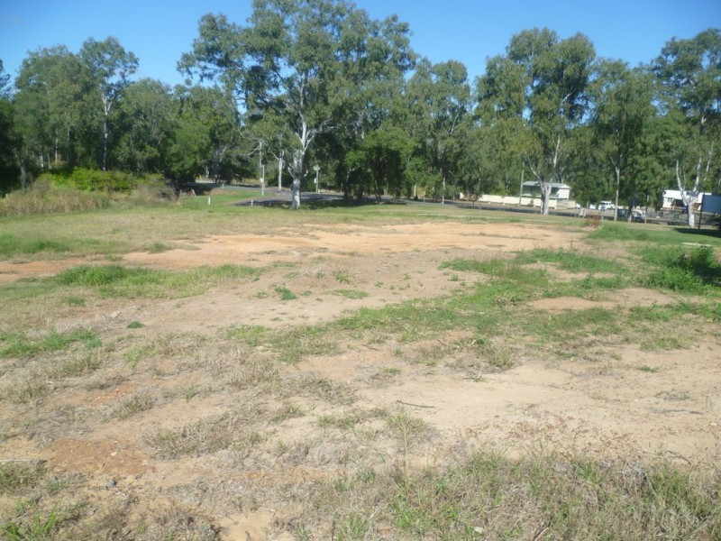 2 Cocking Street, Apple Tree Creek QLD 4660